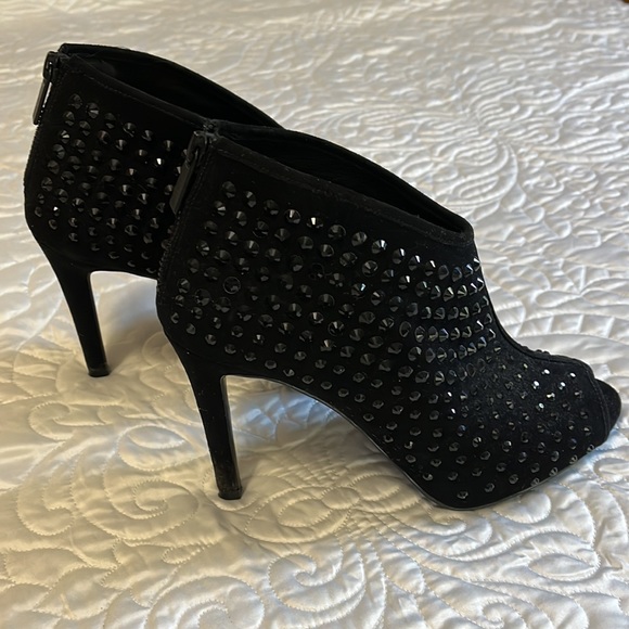 Michael Kors Black suede leather stud booties size 9 - Picture 9 of 13